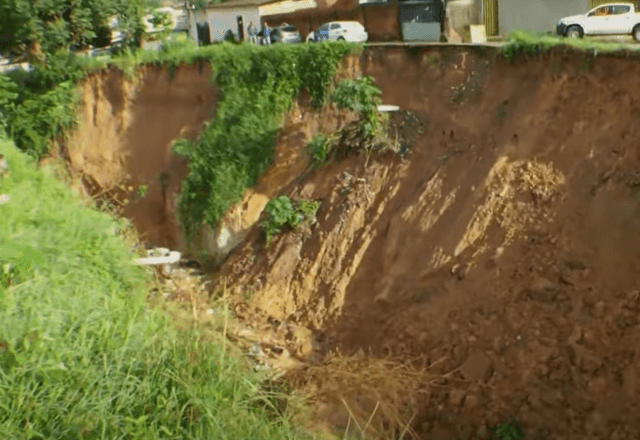 Imagem da noticia Moradores que vivem em área com cratera na Bahia vão receber auxílio aluguel
