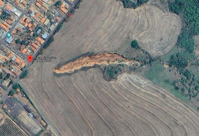 Imagem da noticia Cratera com aproximadamente 300 metros avança sobre cidade no interior de São Paulo