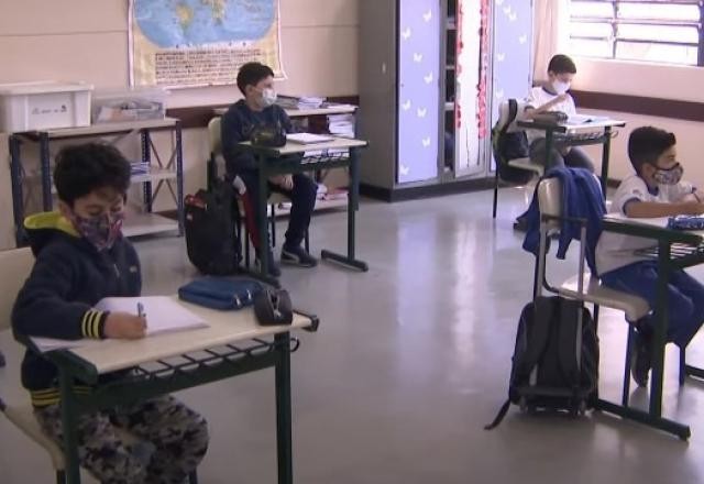 Imagem da noticia Mais de 4 mil crianças estão sem vaga nas escolas públicas em São Paulo