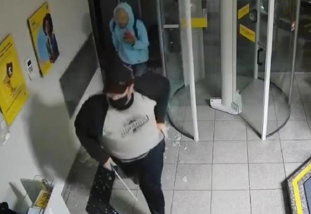 Imagem da noticia Polícia prende criminosos que furtavam armas e coletes de vigilantes bancários
