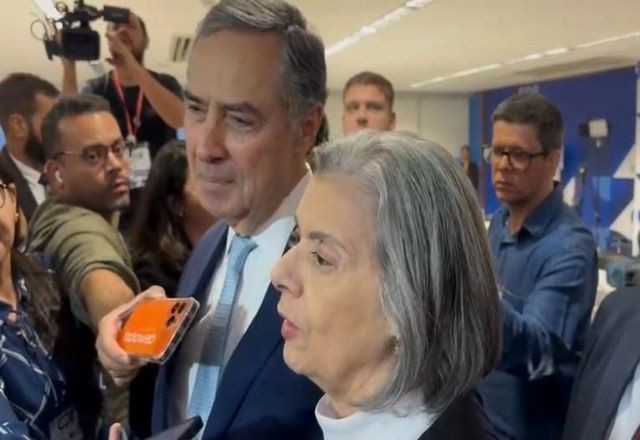 Imagem da noticia Cármen Lúcia diz que eleição foi tranquila e democracia prevaleceu, mas apreensões de dinheiro preocupam