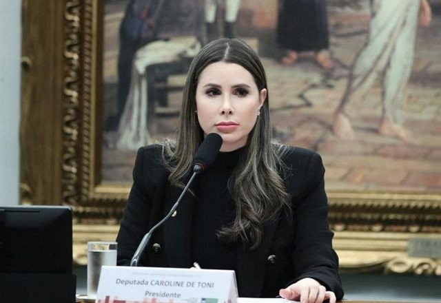 Imagem da noticia PEC das Drogas: em sessão marcada por bate-bocas, comissão da Câmara adia votação