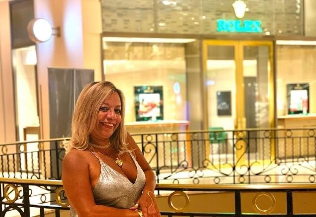 Imagem da noticia Justiça mantém prisão da delegada Adriana Belém, detida com quase R$ 2 milhões