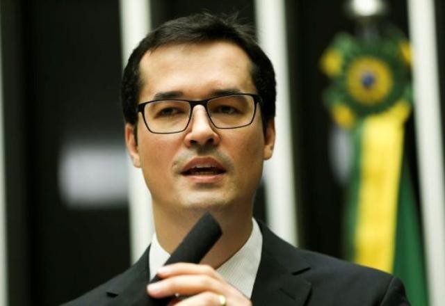 Imagem da noticia TSE cassa mandato do deputado federal Deltan Dallagnol