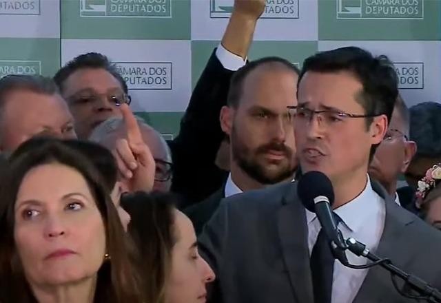 Imagem da noticia Poder Expresso: Deltan cassado; bate-boca com Haddad na Câmara e +