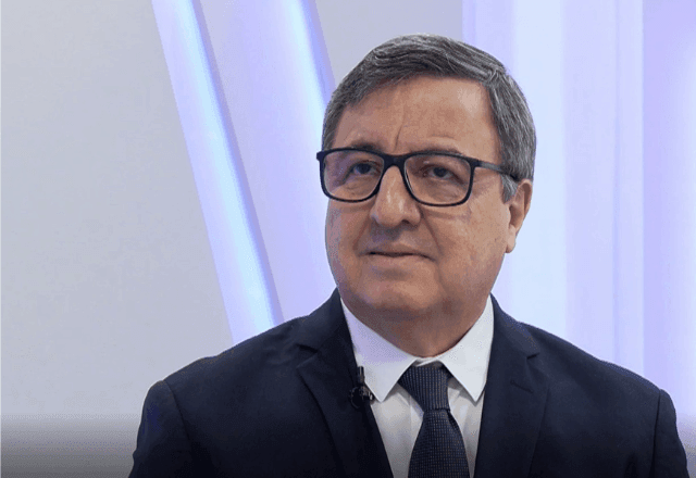 Imagem da noticia "O Brasil precisa rever seus gastos para ontem", diz deputado Danilo Forte