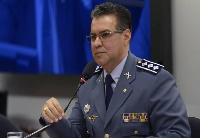 Imagem da noticia Quarentena eleitoral para militares é inconstitucional, afirma Capitão Augusto
