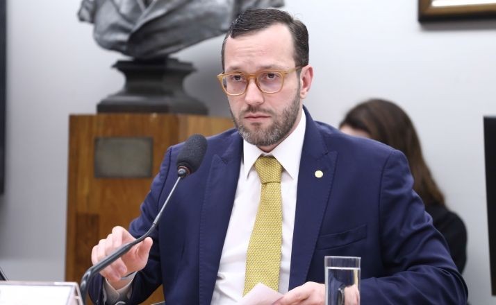 Imagem da noticia Presidente da Comissão de Relações Exteriores convida María Corina Machado para audiência na Câmara