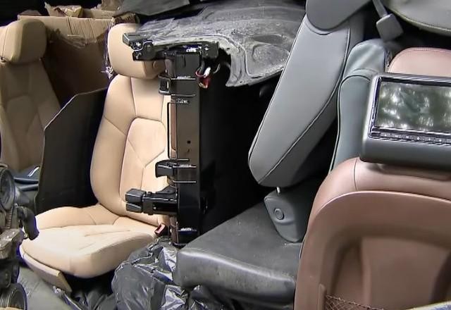 Imagem da noticia Polícia descobre desmanche de carros de luxo e prende quatro pessoas