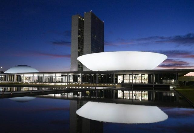 Imagem da noticia SBT News na TV: Governo pede nova prorrogação ao STF para desoneração na folha
