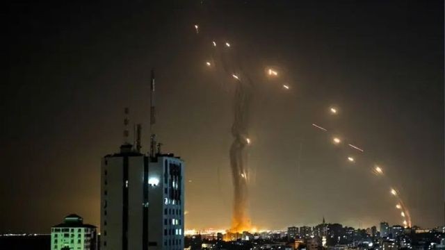 Imagem da noticia Prefeito de BH espera deixar Israel "nas próximas horas ou próximos dias"
