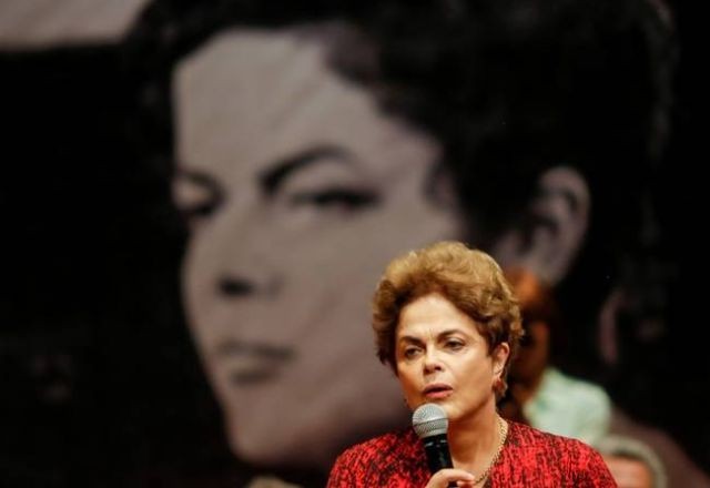 Imagem da noticia Comissão analisará pedido de anistia da ex-presidente Dilma Rousseff
