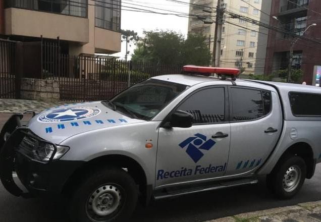 Imagem da noticia Receita Federal e PF investigam importação irregular de cabelos indianos