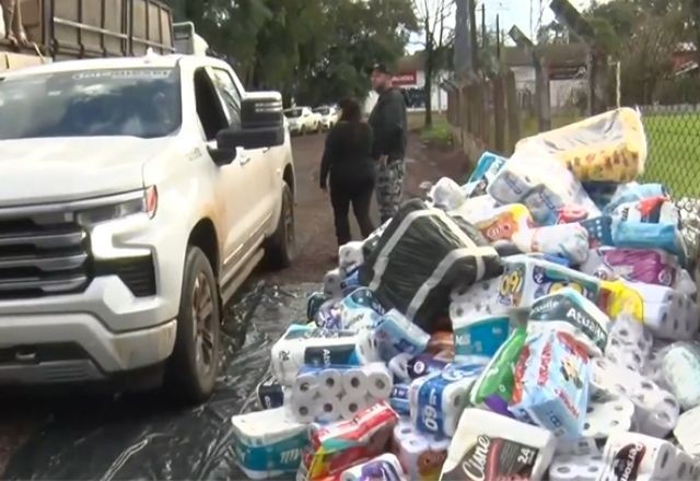 Imagem da noticia Voluntários se mobilizam para ajudar atingidos pela enchente no Vale do Taquari (RS)