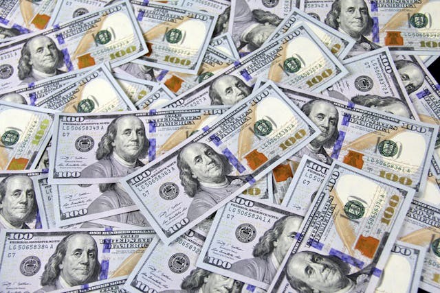Imagem da noticia Dólar fecha a R$6,26, maior cotação desde o Plano Real 
