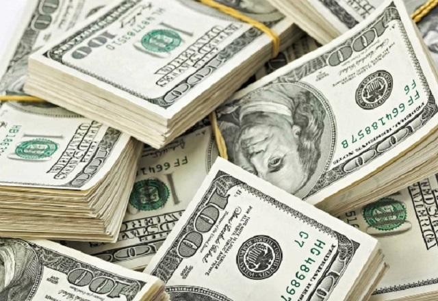 Dólar fecha em R$ 5,45 e atinge maior cotação desde julho