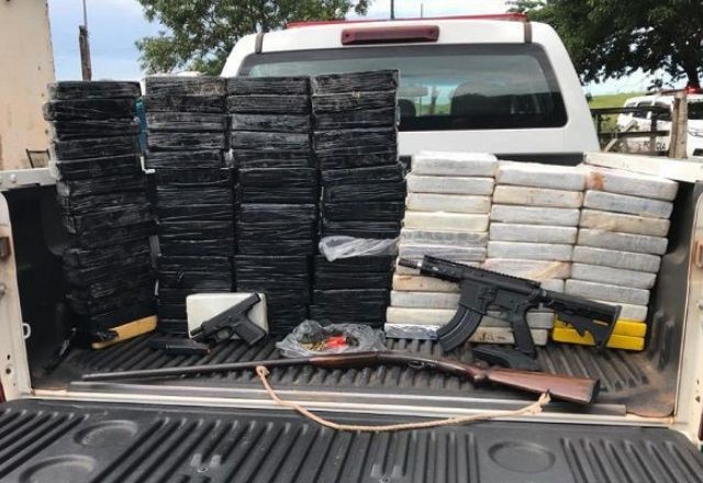 Imagem da noticia Polícia Militar prende homem com 300 kg de drogas e fuzil no interior de SP