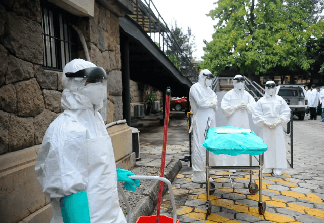 Imagem da noticia Surto de ebola já soma 516 casos suspeitos e 131 mortes no Congo