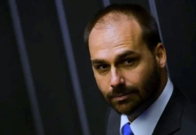 Imagem da noticia Lei Magnitsky: Eduardo Bolsonaro diz que "abusos de autoridade agora têm consequências globais"