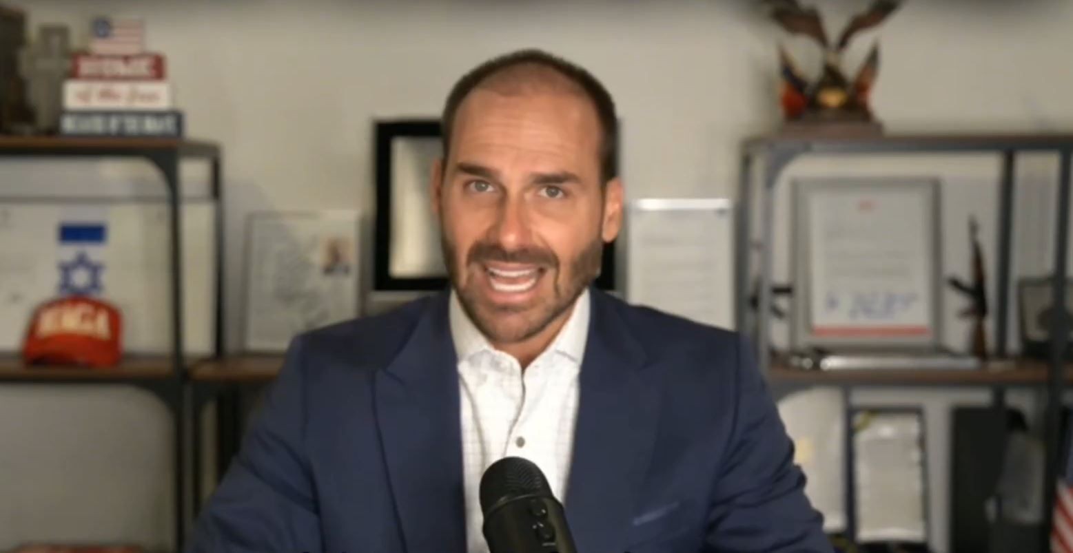 Imagem da noticia Eduardo Bolsonaro pede sanções da Argentina e da União Europeia ao Brasil e a Moraes