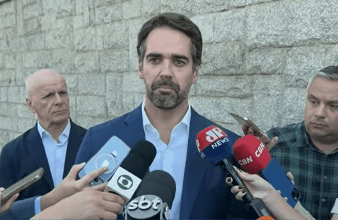 Imagem da noticia Eduardo Leite mantém desejo de concorrer à Presidência e aguarda Kassab