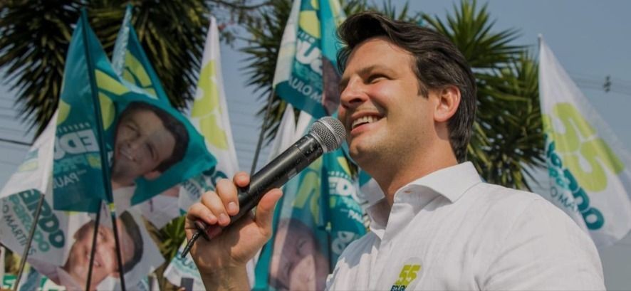 Imagem da noticia Eleições 2024: Eduardo Pimentel vai ao segundo turno com Cristina Graeml em disputa por prefeitura de Curitiba