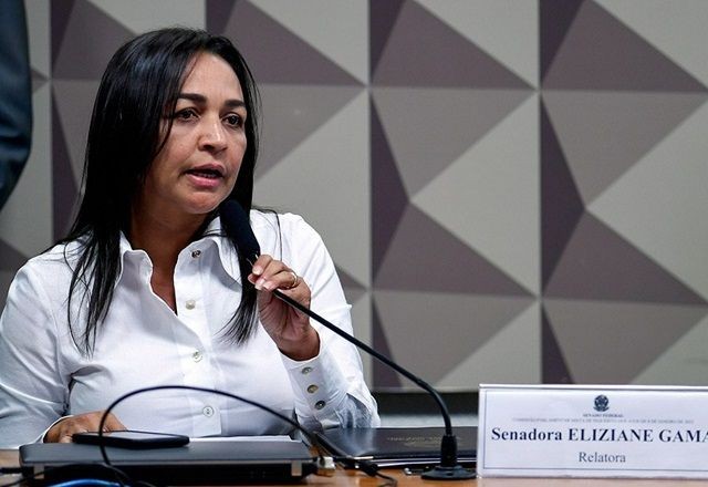 Políticos entregam documentos a Lira e Pacheco alertando sobre ameaças à democracia