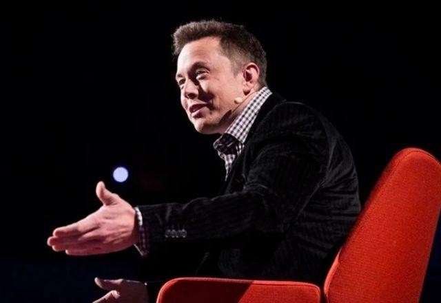 Imagem da noticia Elon Musk fala sobre demissões em conversa com funcionários do Twitter