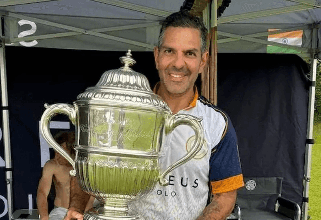 Imagem da noticia Amigo bilionário do príncipe William morre após engolir abelha 
