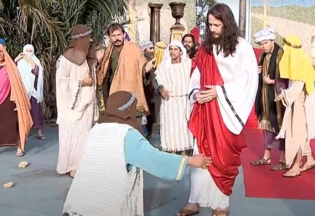 Imagem da noticia Rodovia vira palco de encenação da Paixão de Cristo em Goiás