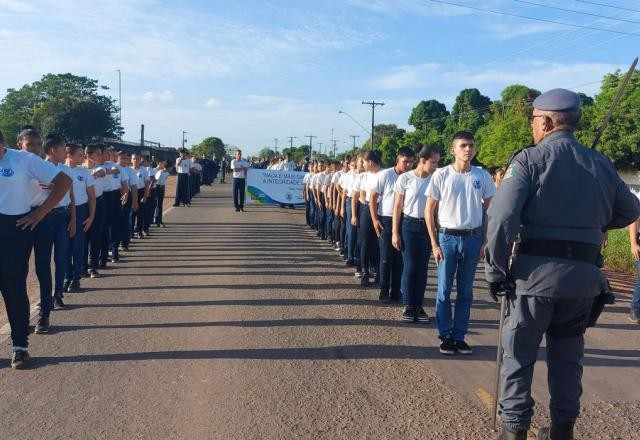 Imagem da noticia Com fim decretado, MEC prevê transição de escolas cívico-militares para agosto