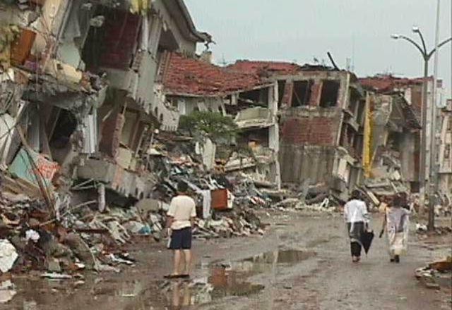 Imagem da noticia Mais de 1.500 crianças foram separadas das famílias após o terremoto na Turquia