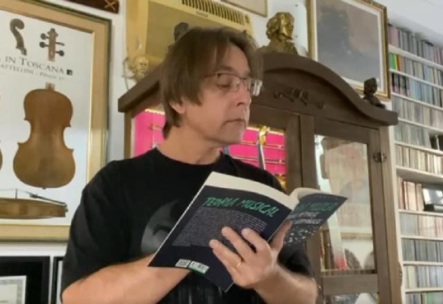 Imagem da noticia Escritores acusam editora de dar calote e não publicar livros
