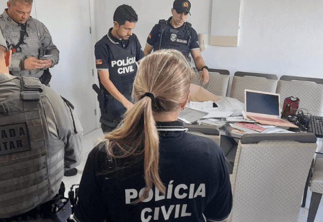 Imagem da noticia Policial, advogado e empresário são alvo de operação contra agiotagem em Porto Alegre