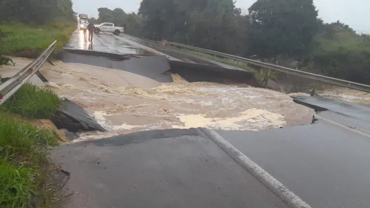 Imagem da noticia Mesmo com chuvas fortes no RS, governo decide manter realização do “Enem dos Concursos”