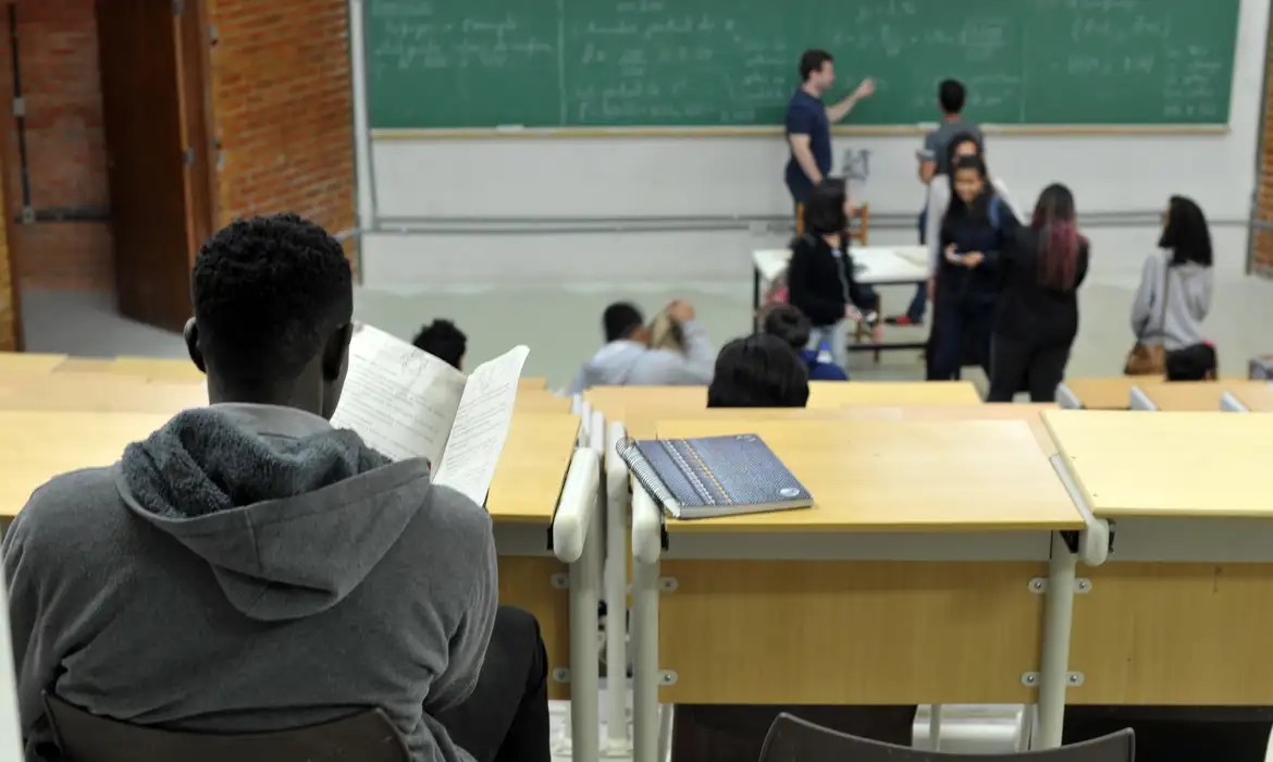 Ministério da Educação prorroga inscrições do Prouni até sexta-feira