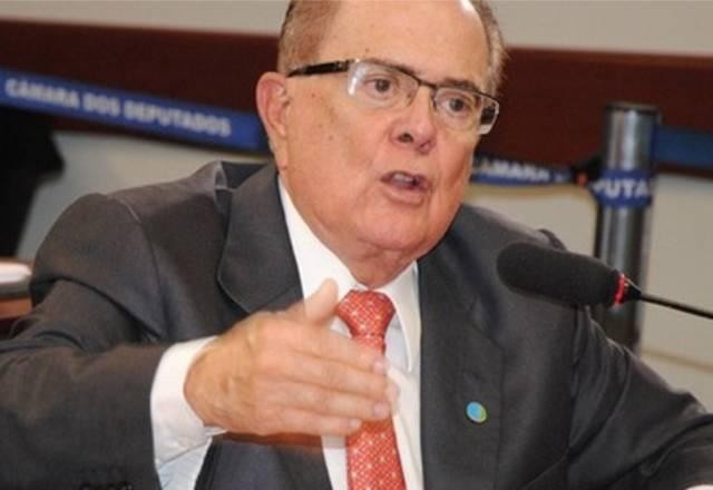 Imagem da noticia Morre aos 90 anos o usineiro e ex-parlamentar mais rico do país, João Lyra