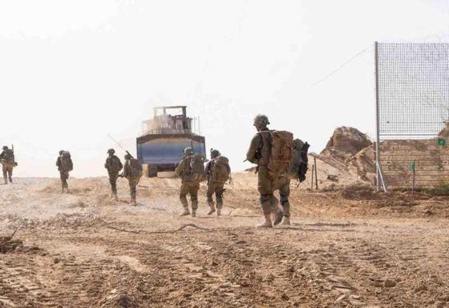 Imagem da noticia Militares israelenses cercam Cidade de Gaza para nova fase de ofensiva terrestre
