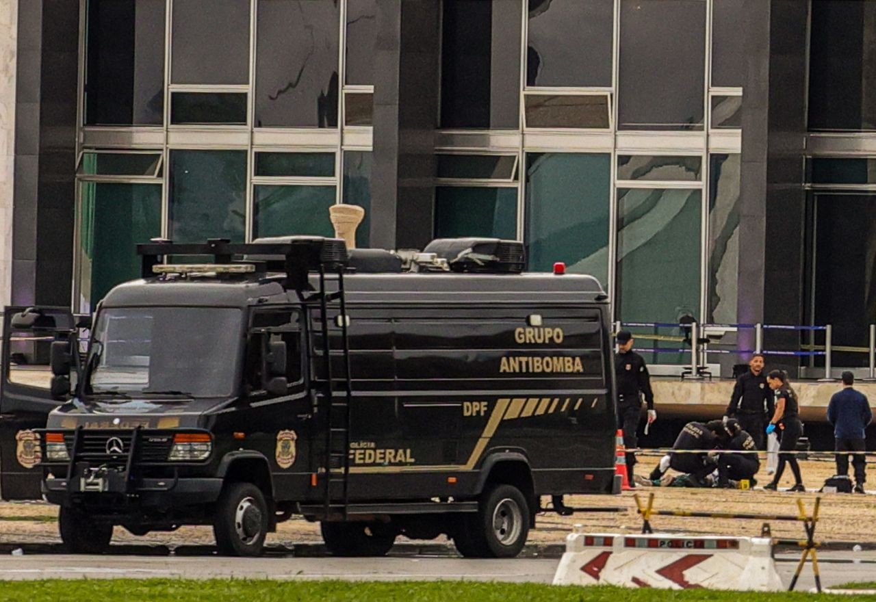 Imagem da noticia Atentado expõe falhas de segurança na Praça dos Três Poderes