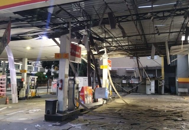 Imagem da noticia Criminosos usam explosivos para roubar cofre em posto de combustíveis no Rio