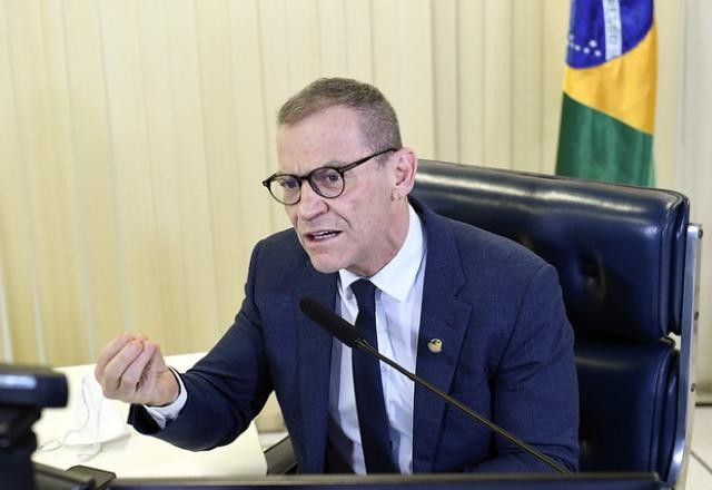 Imagem da noticia Fabiano Contarato deixa a Rede para se filiar ao PT