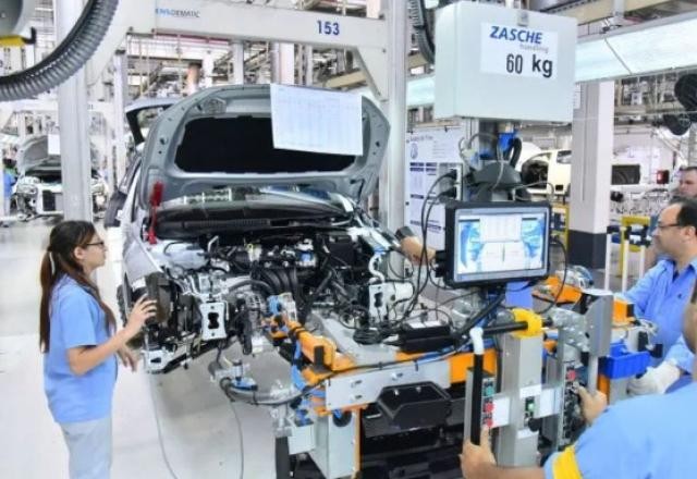 Imagem da noticia Volkswagen dá férias coletivas para 2 mil trabalhadores no interior de SP