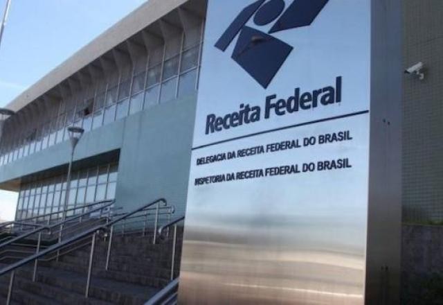 Imagem da noticia Receita Federal arrecada mais de R$ 200 bi e bate recorde; o que isso significa?