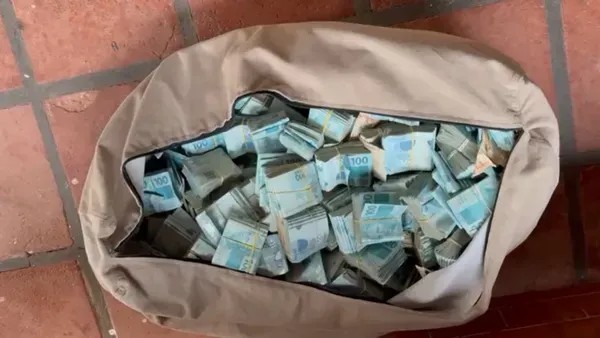 Imagem da noticia Família é presa na Bahia por extorquir médico