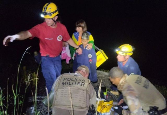 Imagem da noticia Família argentina é resgatada com hipotermia em trilha de Florianópolis