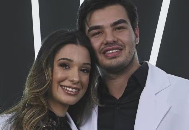 Imagem da noticia Médico morre e namorada fica gravemente ferida em acidente com veículo de luxo em SP