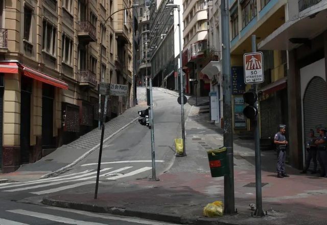Imagem da noticia 2024: Ano bissexto reduz prejuízo do comércio com feriados nacionais