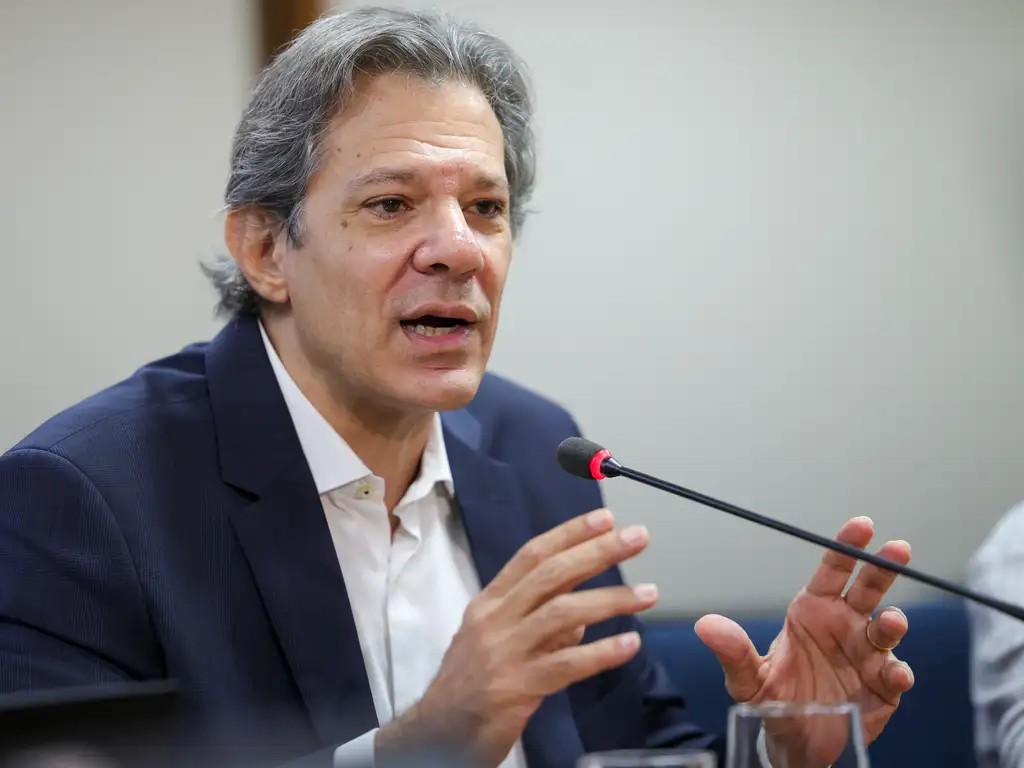 Imagem da noticia Haddad diz que "não existe ajuste fiscal possível" se a economia não crescer