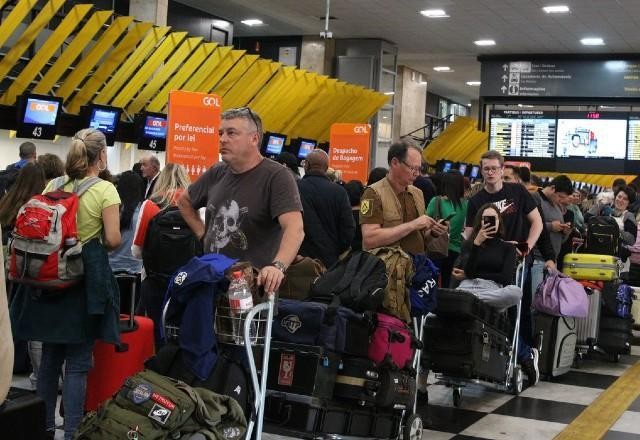 Imagem da noticia Primeiro dia de greve dos aeronautas tem 25 voos cancelados e 150 atrasados