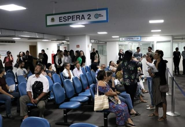 Imagem da noticia Lula edita MP que concede bônus de produtividade para servidores do INSS 